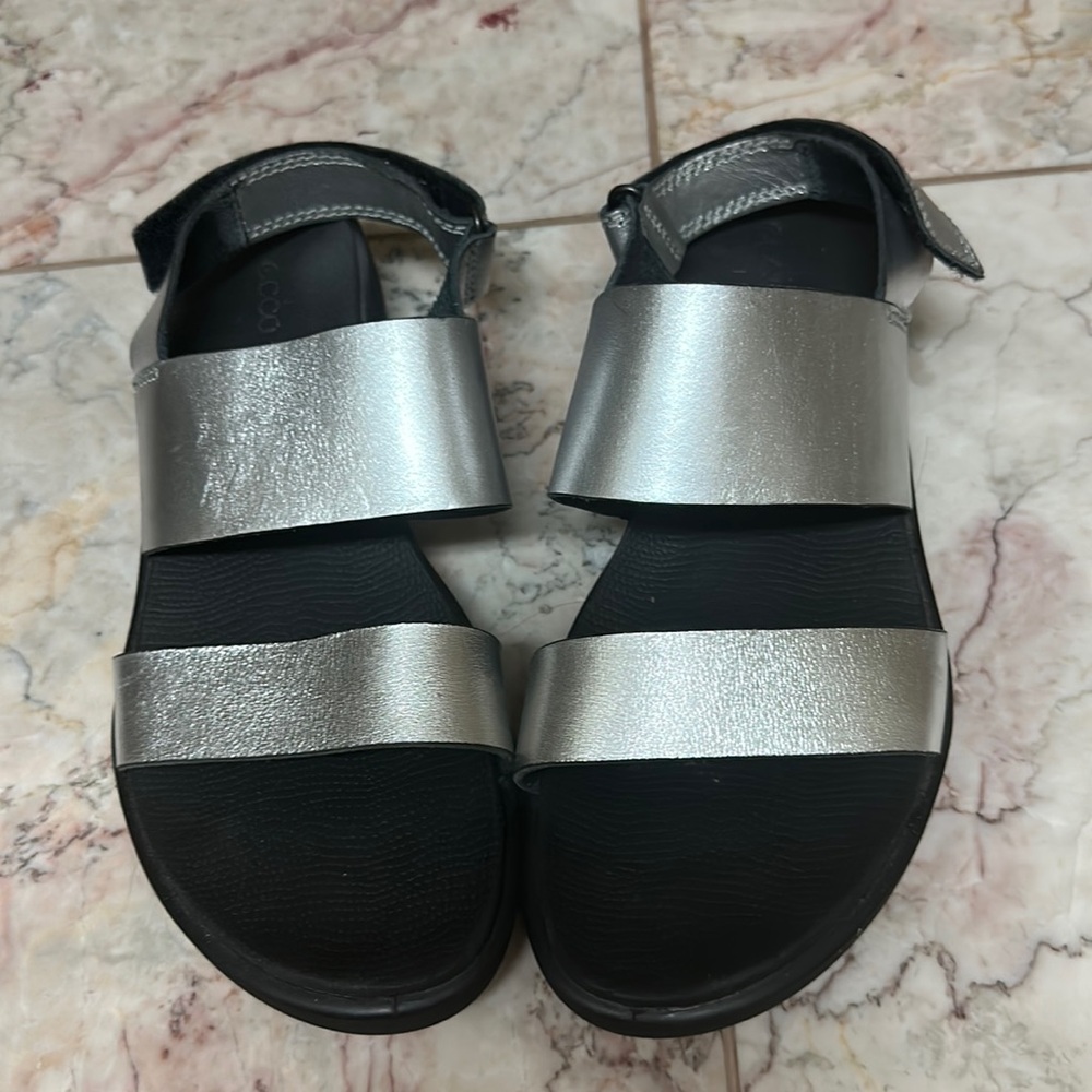 Ecco Sling Back silver sandals